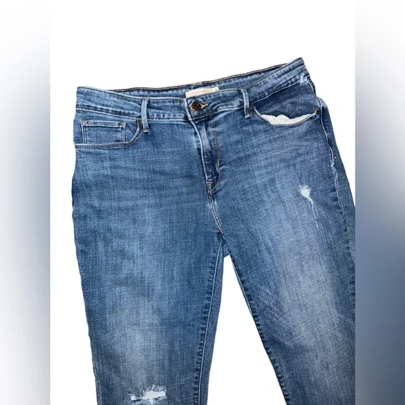 Levi’s Mid Rise Skinny Jeans in Distressed Medium Wash Women’s Size 31 - Picture 3 of 7
